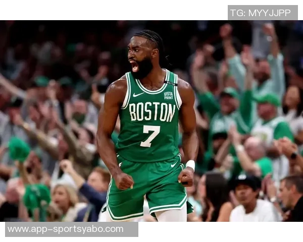 下半场球队稳健发挥杰伦布朗引领逆转20分展现领袖风范 下半场球队稳健发挥杰伦布朗引领逆转20分展现领袖风范